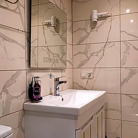 Stay Suite Hotel *